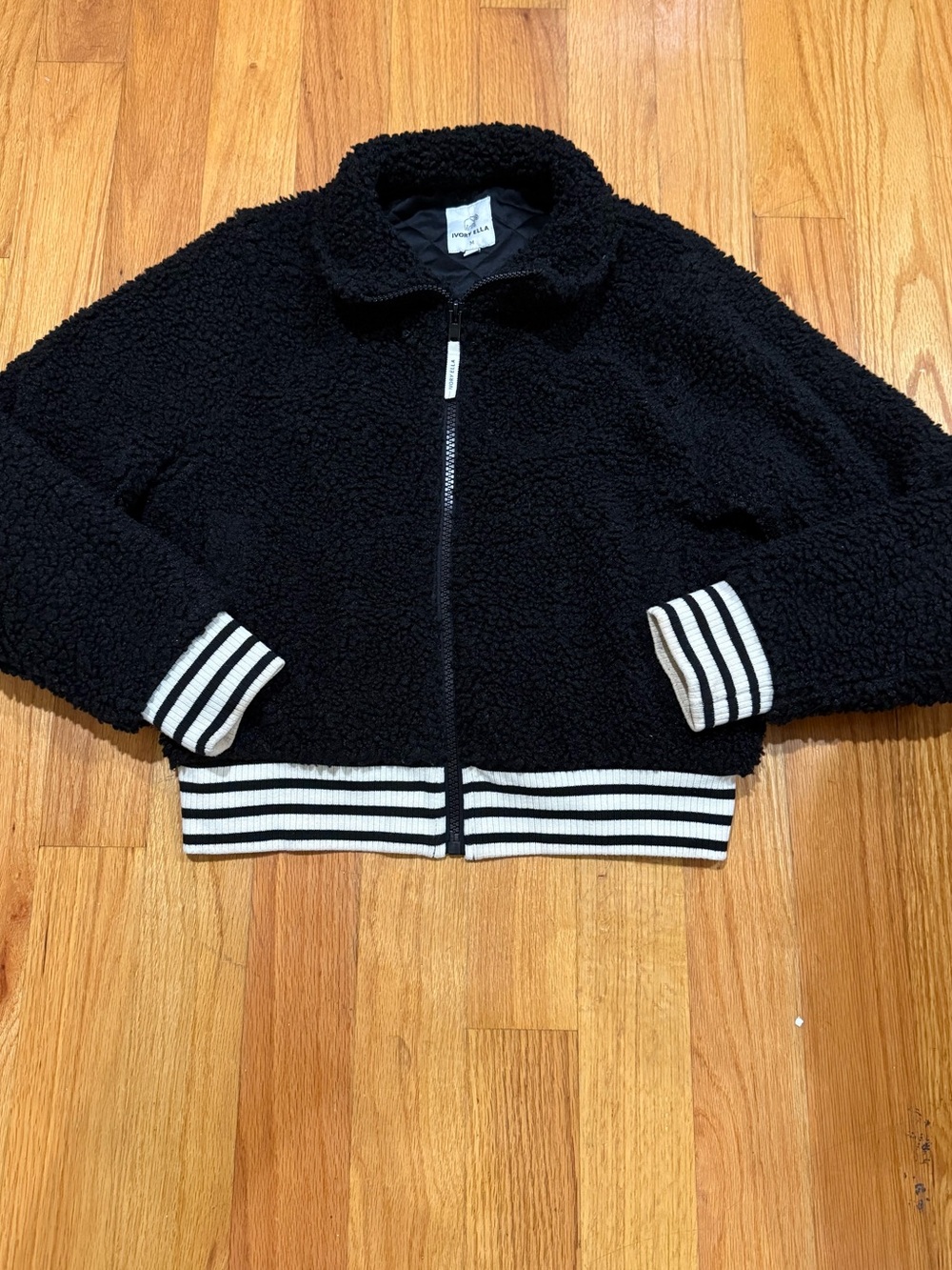 Ivory Ella Black Cropped Sherpa Teddy Bomber Jacket Medium